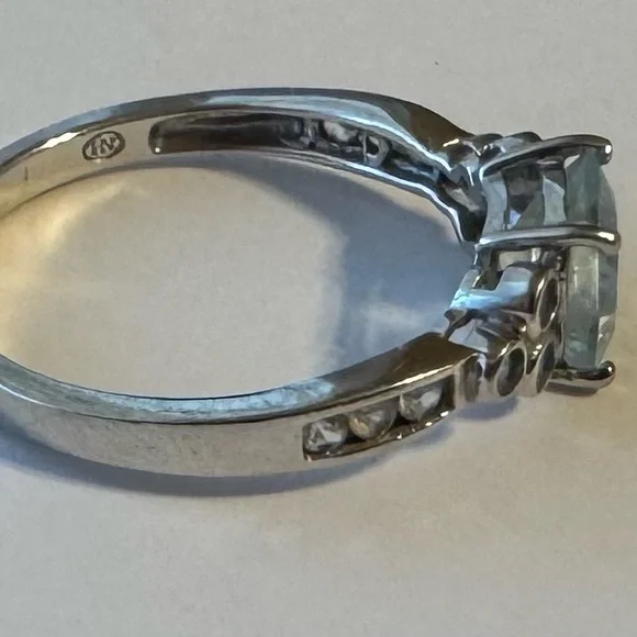 Elegant 10k white gold Aquamarine diamond Ring sz 7 - Picture 7 of 7